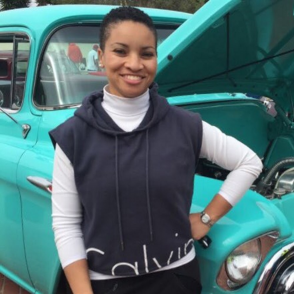 Meet your Posher, Sasha